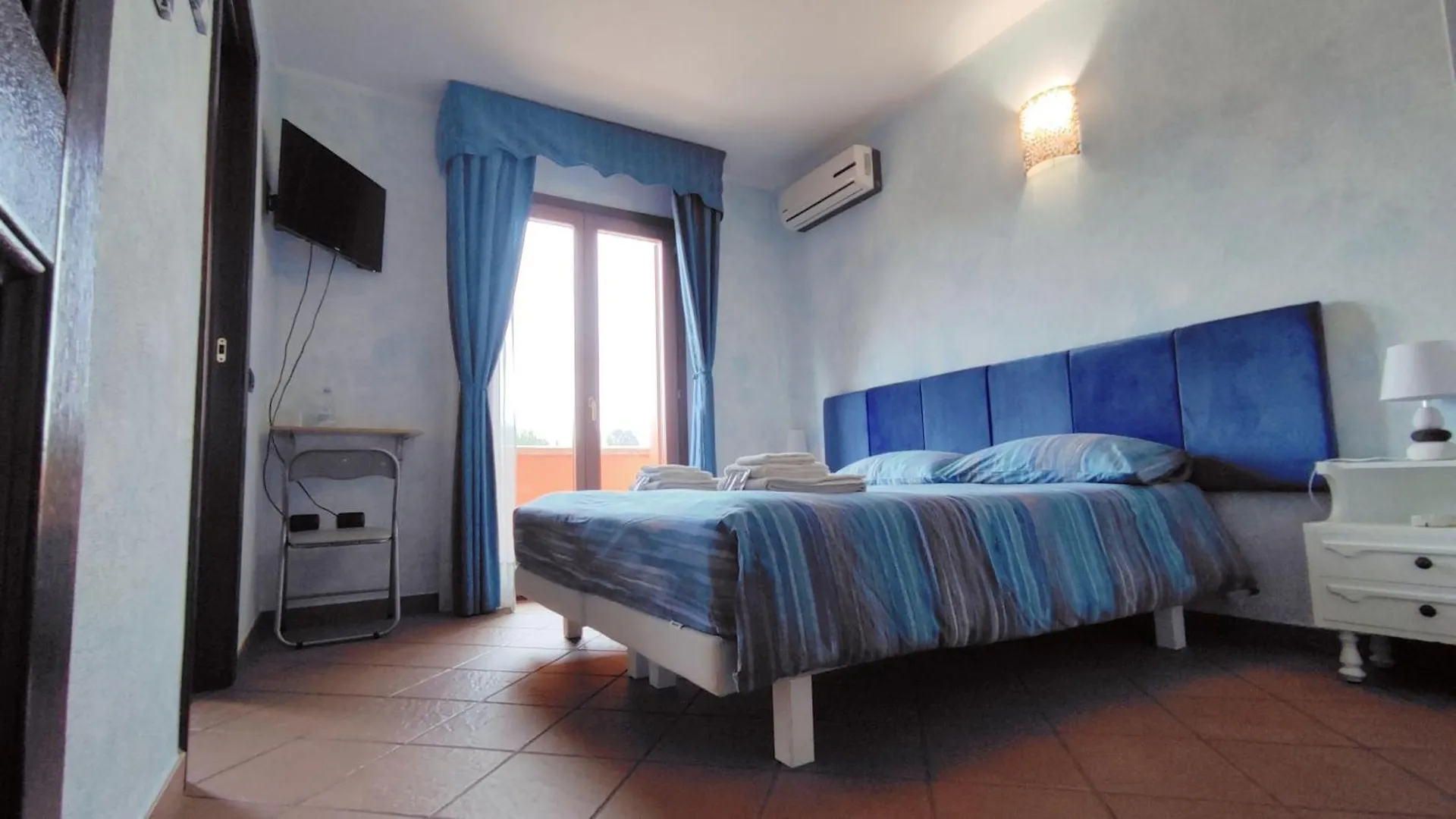 Bed and Breakfast Grotta Delle Fate Ossi 0*,  Itálie